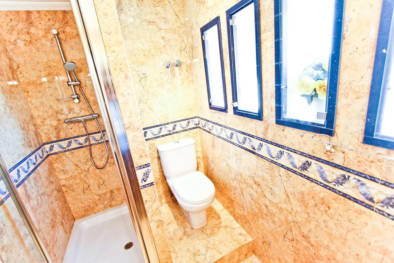 Rubens Planet Apartment Salou